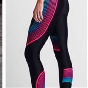 Reflective Nike power speed line leggings